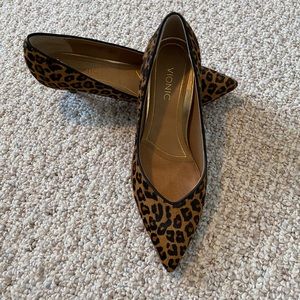 Vionic leopard print kitten heels